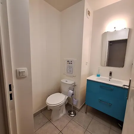 Alpha - 2min By Train To Disneyland Or 20min Walk - 5min Walk To 